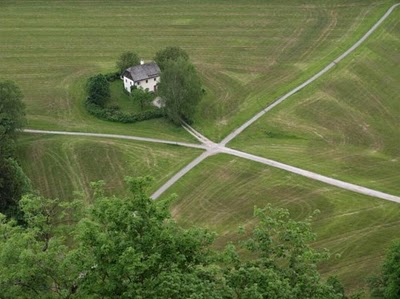 secluded_houses_16.jpg