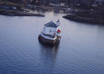 secluded_houses_22.jpg