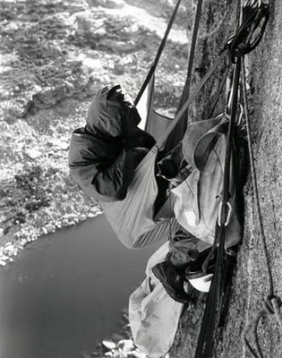 extreme_hanging_tents_15.jpg