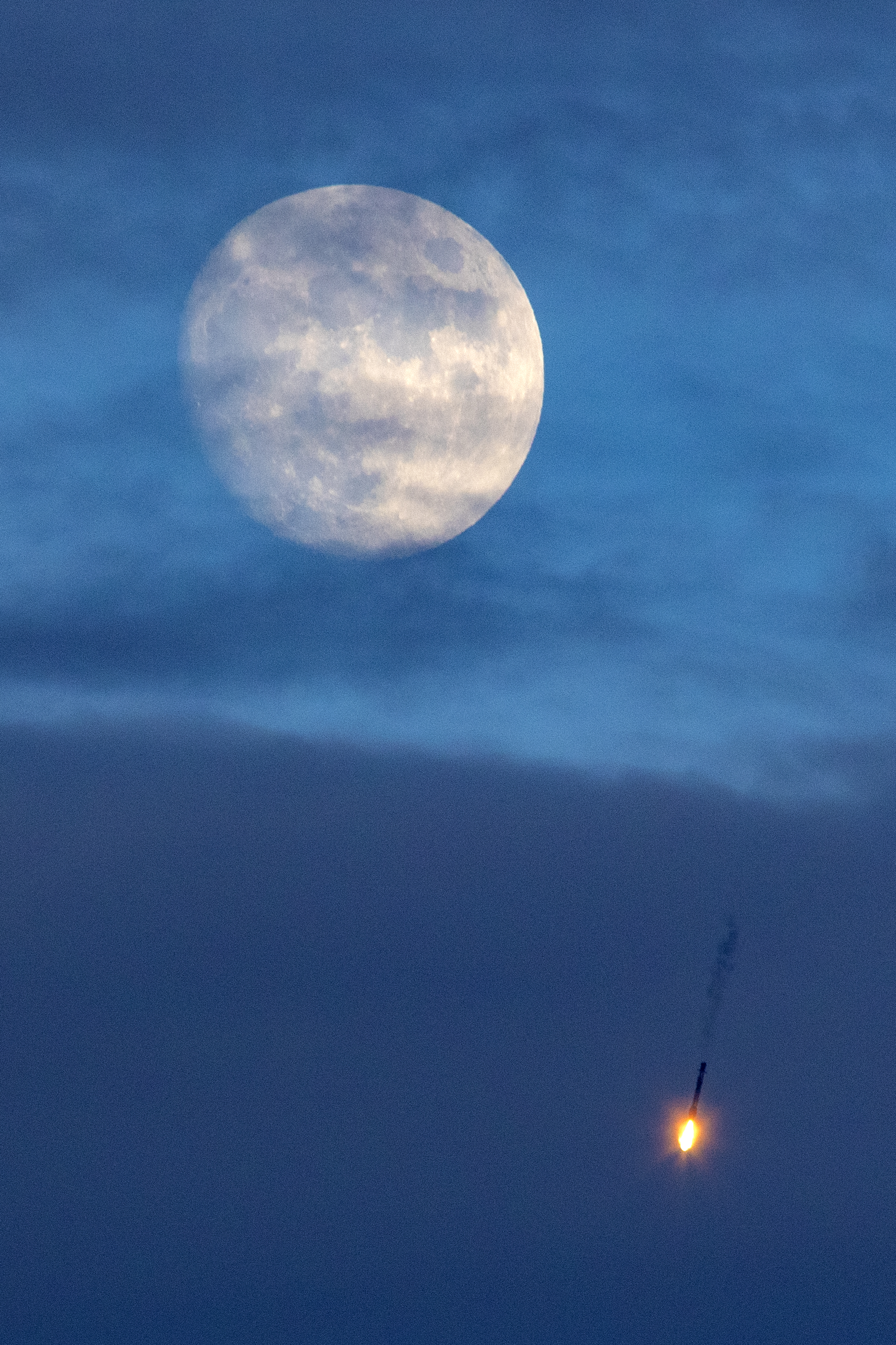 Falcon9MoonKatieDarby.jpg
