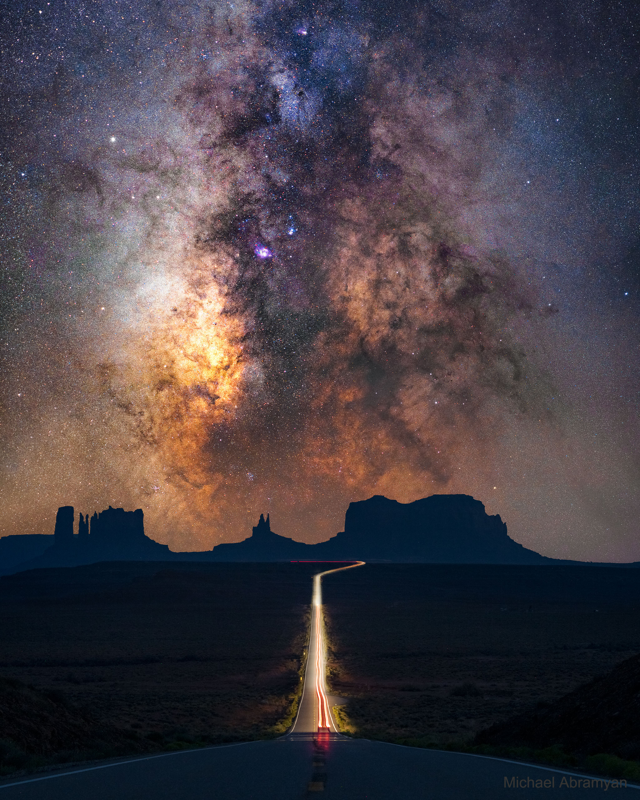 MonumentValleyRoad_Abramyan_2048.jpg