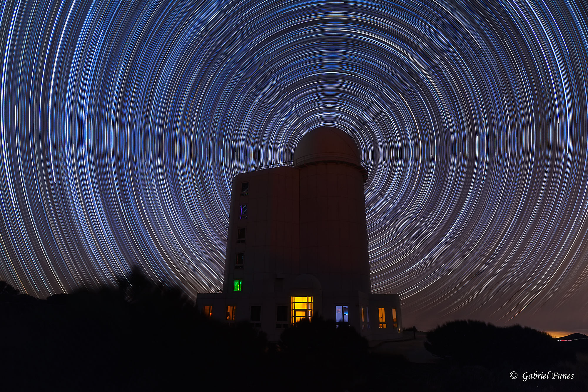 Startrail_Funes.jpg