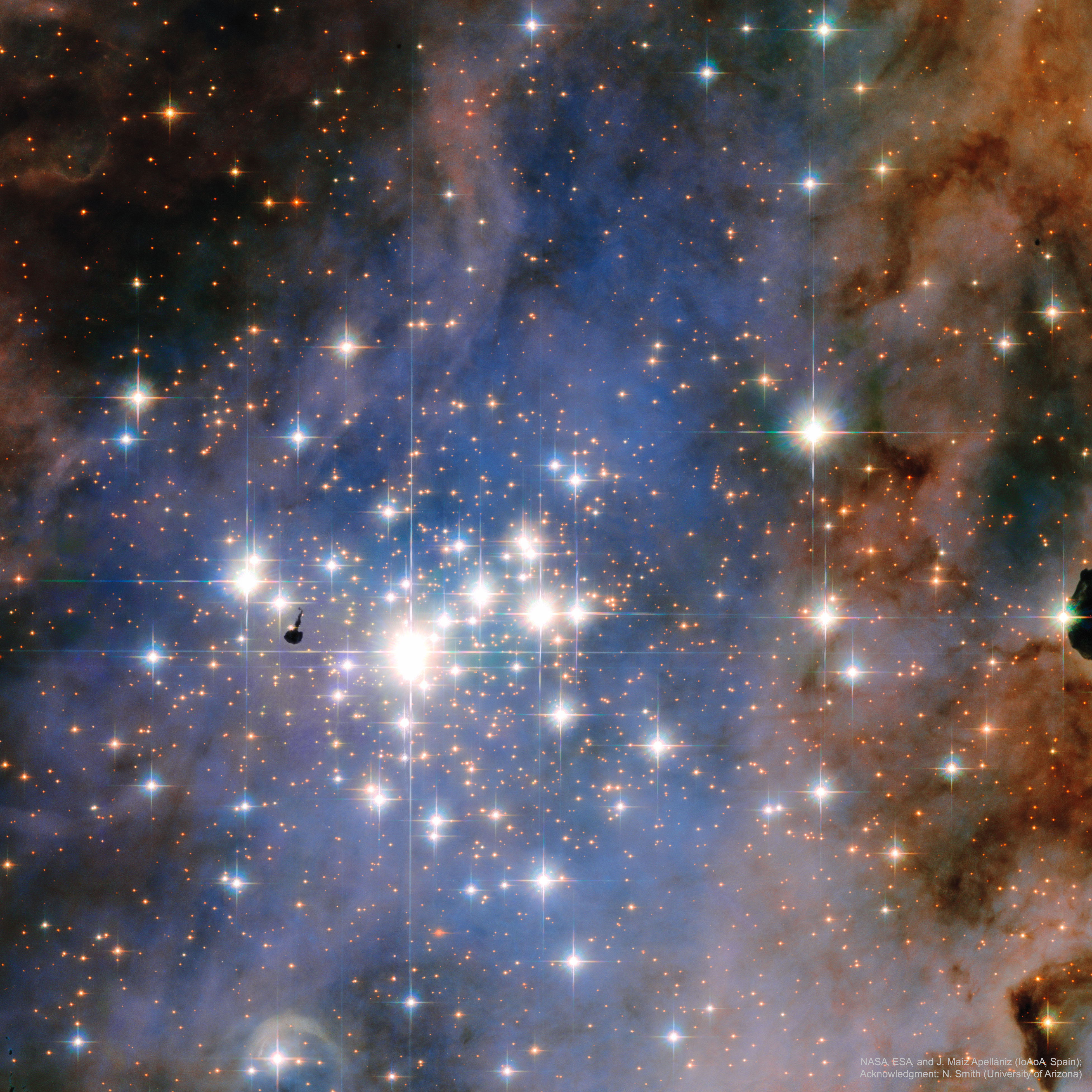 Trumpler14_Hubble_3906.jpg