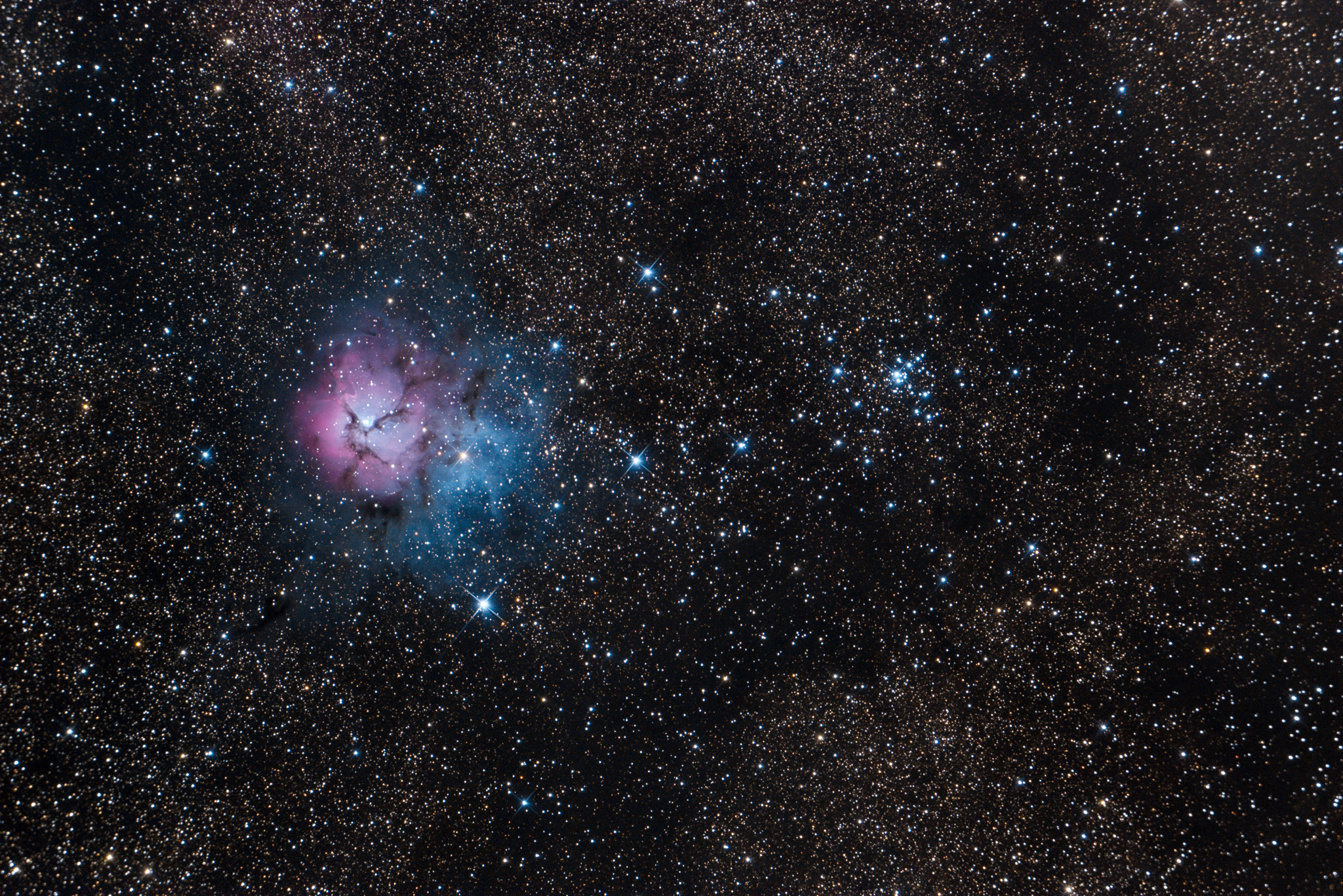 trifidnebulaM20M21_2048.jpg